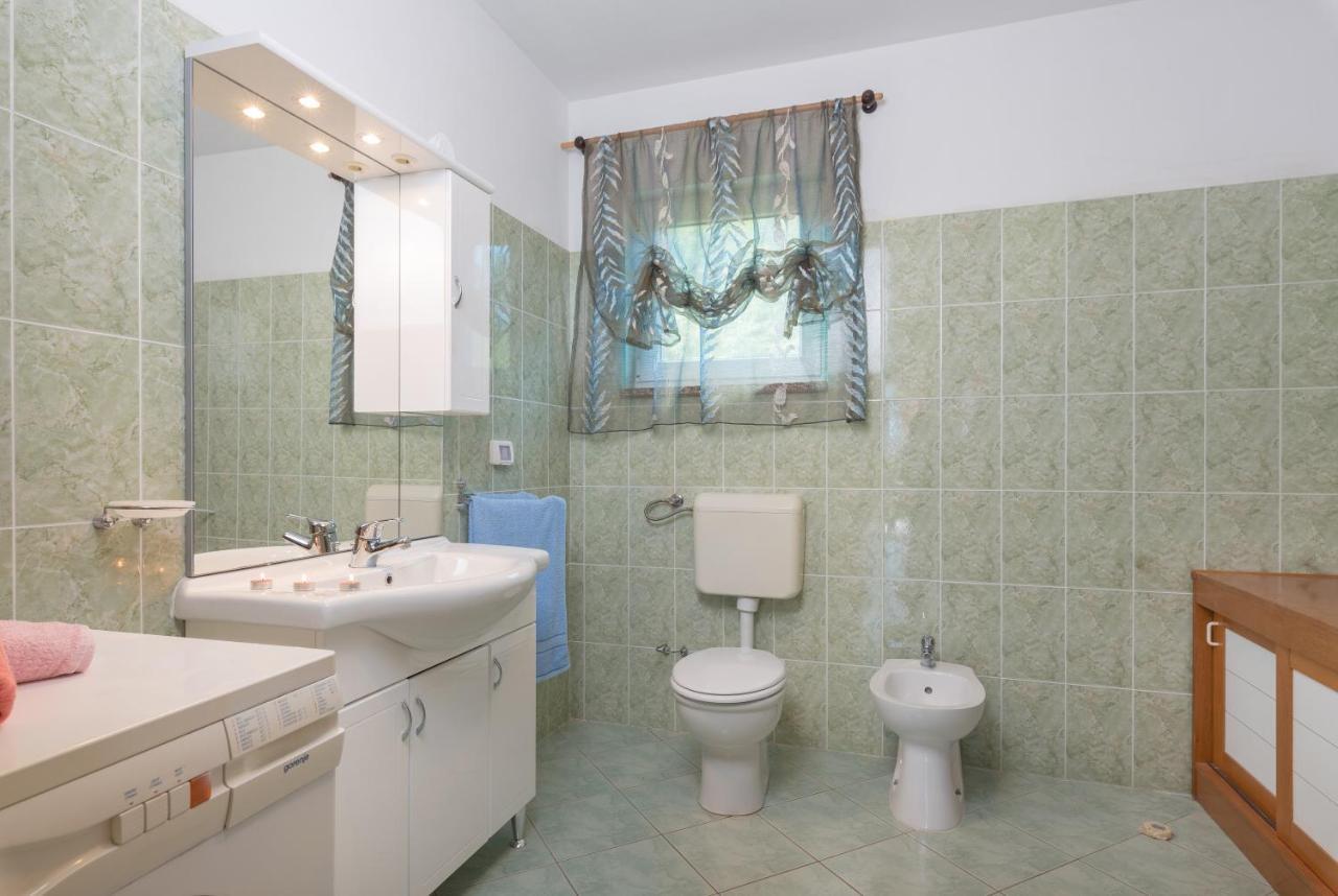 Holiday Home Viola Labin  Luaran gambar